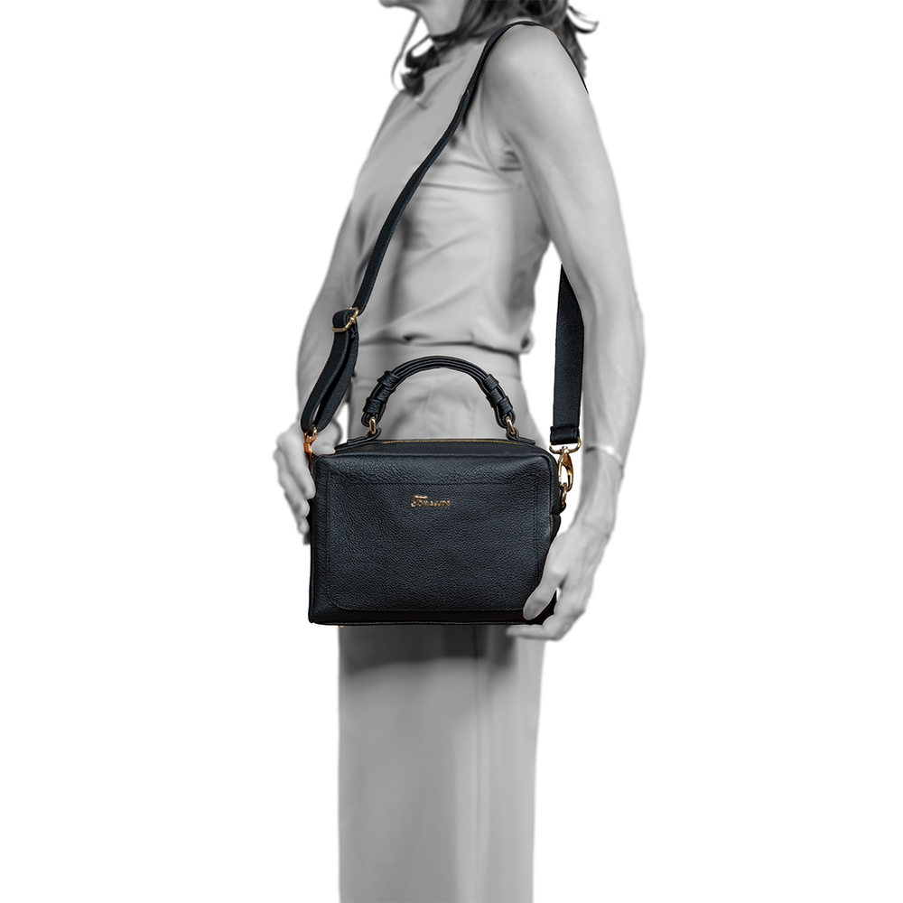 
                      
                        Borsa in pelle GILDA Nero
                      
                    