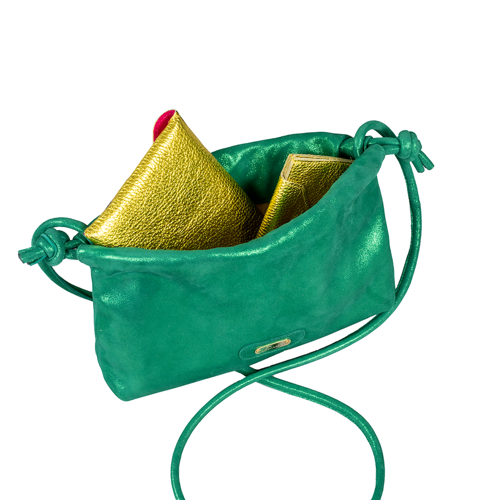 
                      
                        Borsa in pelle FILIPPA verde LAME'
                      
                    