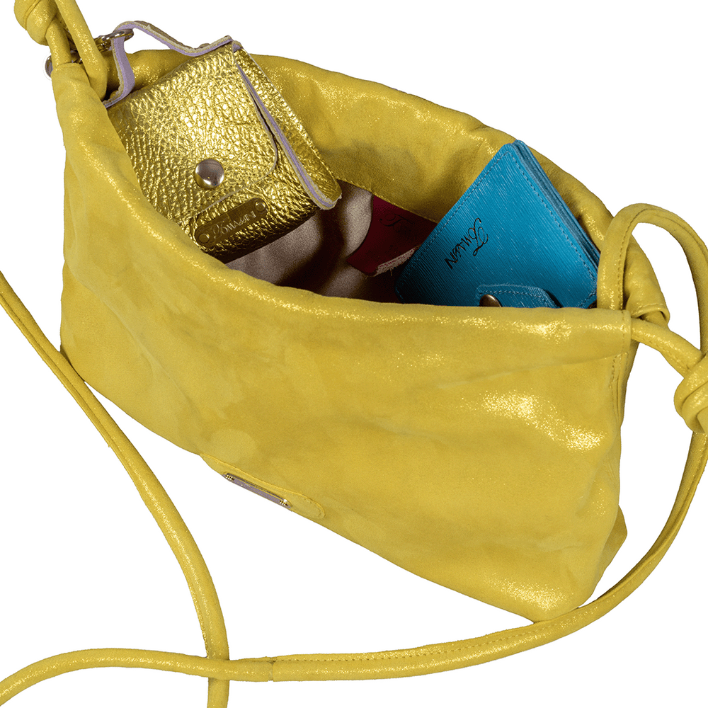 
                      
                        Borsa in pelle FILIPPA giallo LAME'
                      
                    