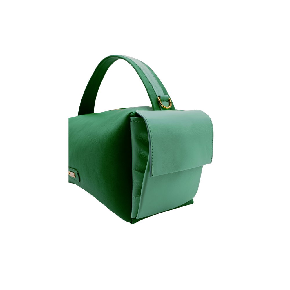 
                      
                        Borsa in pelle BOLOGNINA verde
                      
                    