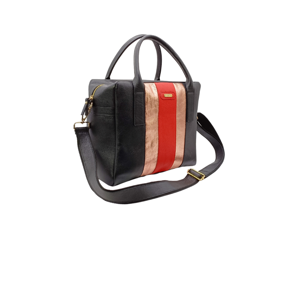 
                      
                        Borsa in pelle GIULIA GERANIO BLACK- CAPSULE NEXT
                      
                    