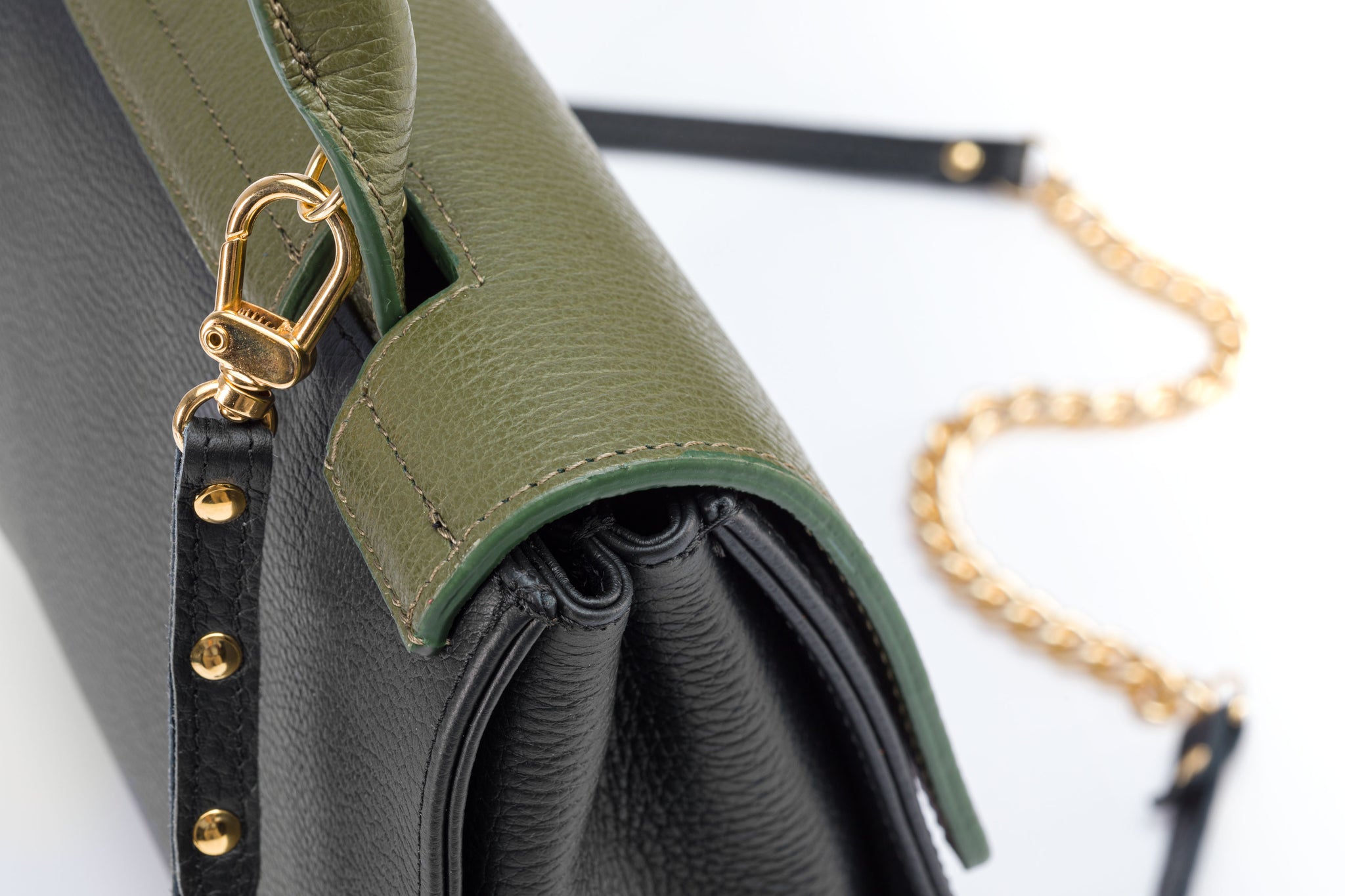Borsa in pelle DAFNE verde oliva, viola e nero