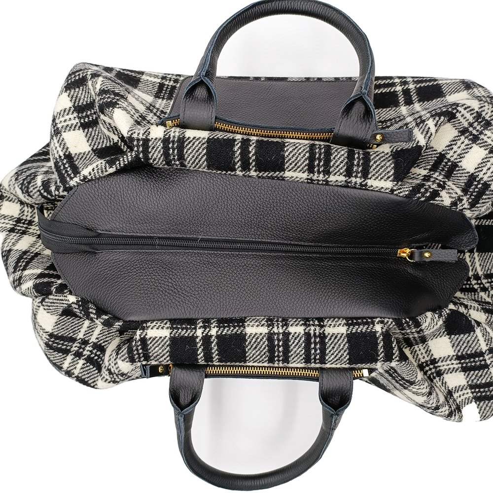 
                      
                        Borsone CARLOTTA tartan
                      
                    