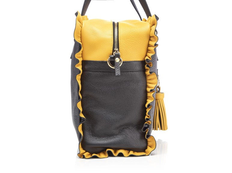 
                      
                        Borsa in pelle MARY con frappe giallo
                      
                    