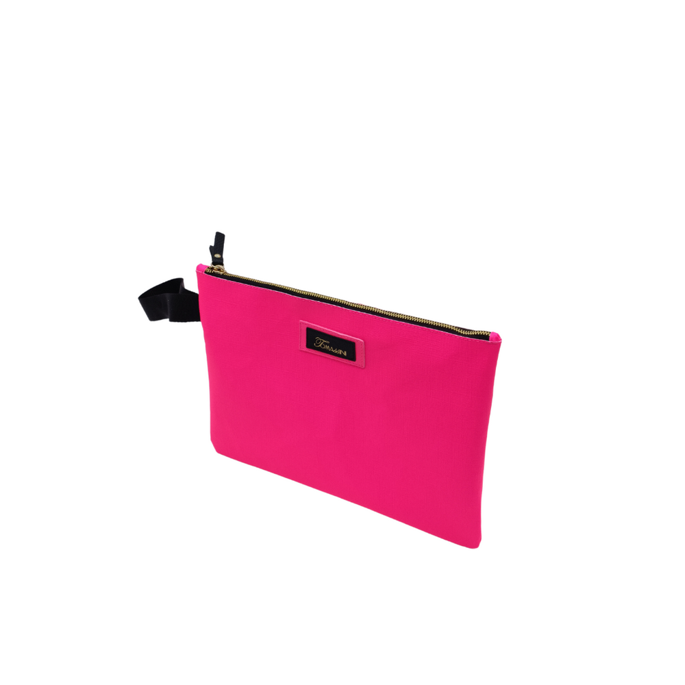 
                      
                        Maxi pochette con cinturino in tessuto
                      
                    