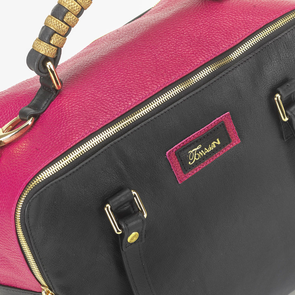 
                      
                        Borsa in pelle MARY fucsia
                      
                    