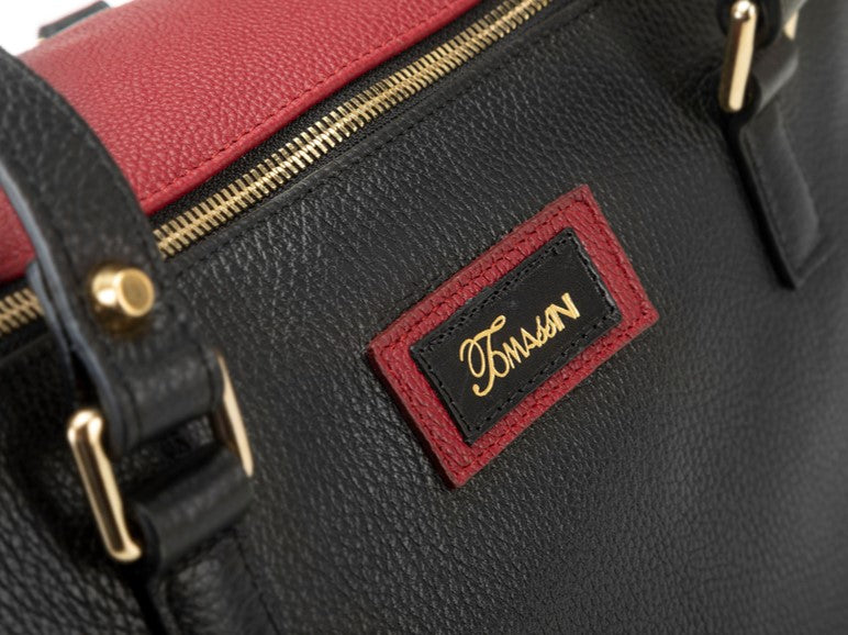 
                      
                        Borsa in pelle Mary rossa logo
                      
                    