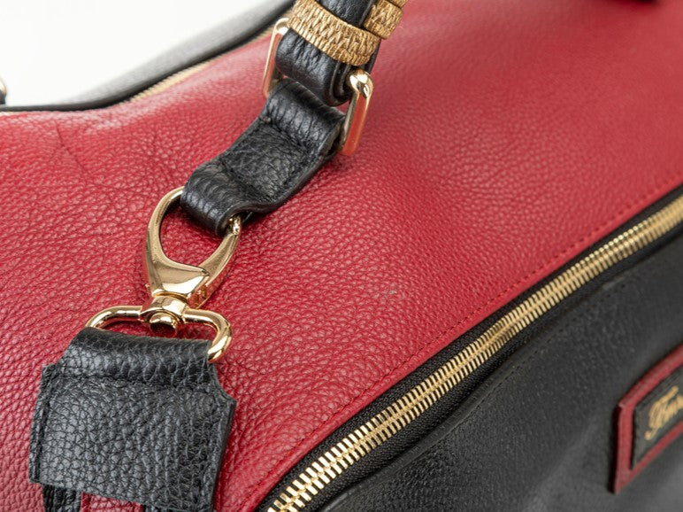
                      
                        Borsa in pelle Mary rossa dettaglio
                      
                    